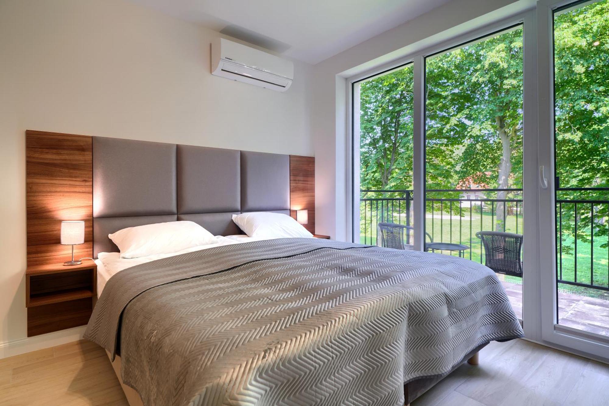 Apartamenty 7 Debow Nad Morzem Plesna  Exterior photo